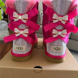 Custom Bling Uggs 💖